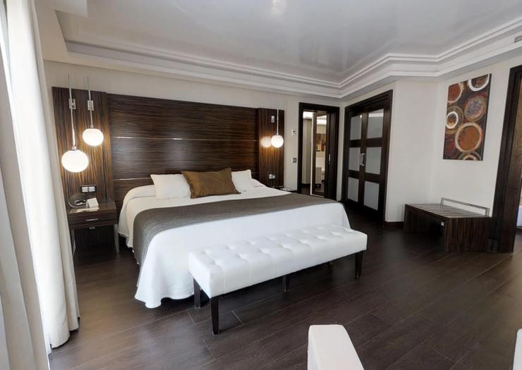 Suite avec Vue sur la Ville Vincci Selección Aleysa 5* Málaga Suite avec Vue sur la Ville Vincci Selección Aleysa 5* Málaga