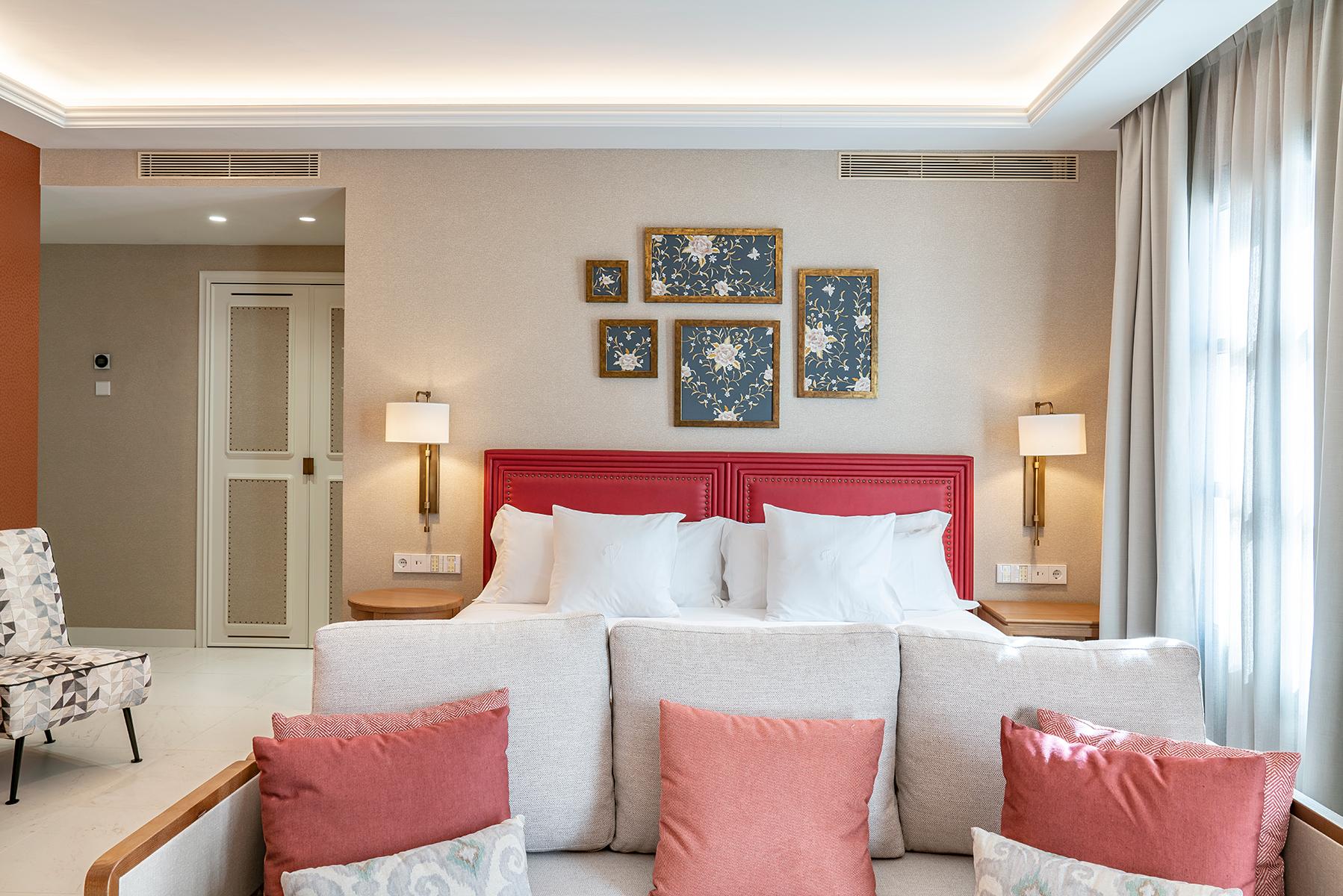 Habitación Superior Con Balcón  Vincci Molviedro 4* Sevilla