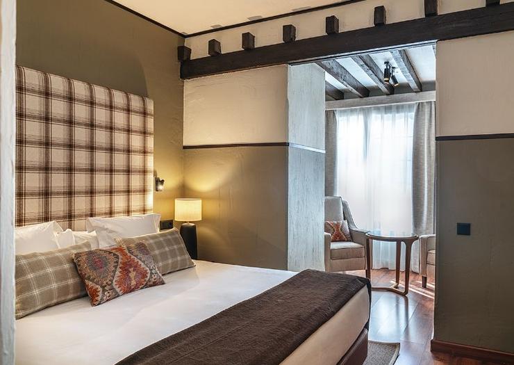 Junior Suite con vista montagna Vincci Selección Rumaykiyya 5* Granada Junior Suite con vista montagna Vincci Selección Rumaykiyya 5* Granada