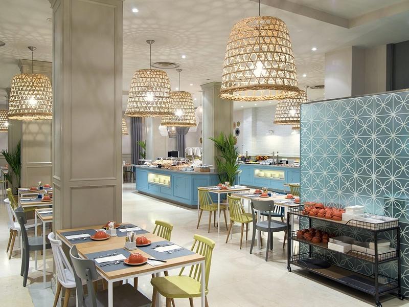 Salle de petit déjeuner Vincci Lys 4* Valencia Salle de petit déjeuner Vincci Lys 4* Valencia