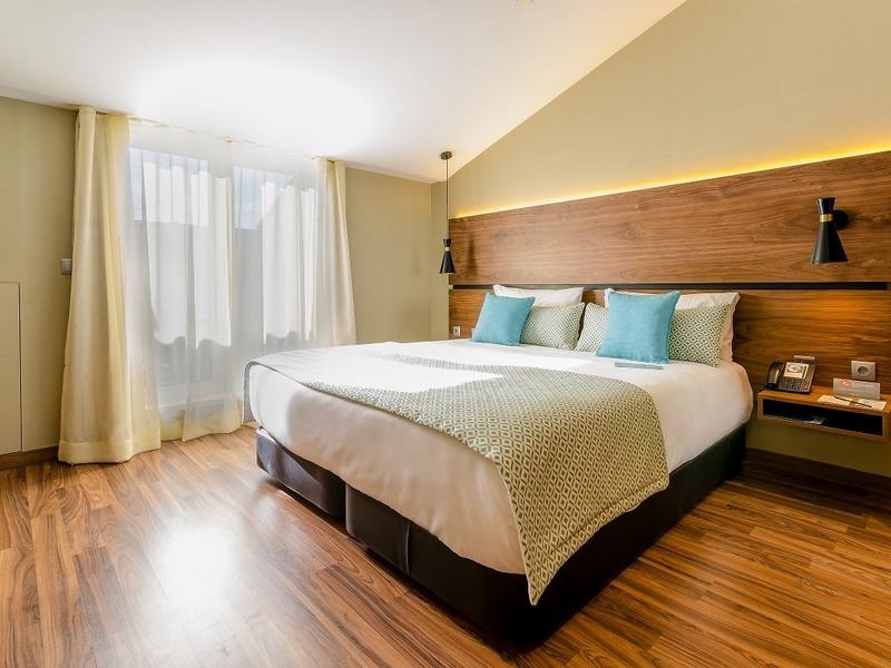 ATTIC ROOM Vincci Liberdade 4* Lisboa ATTIC ROOM Vincci Liberdade 4* Lisboa