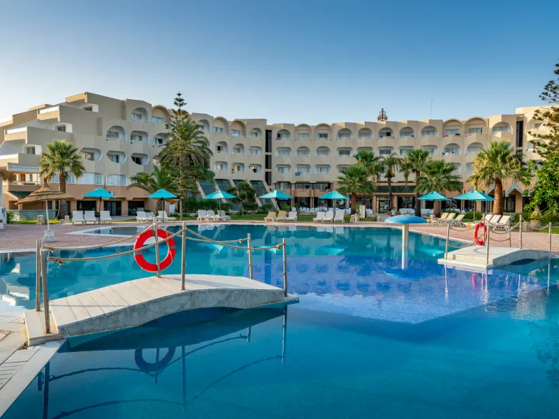 Piscina Vincci Helya Beach 4* Monastir Piscina Vincci Helya Beach 4* Monastir