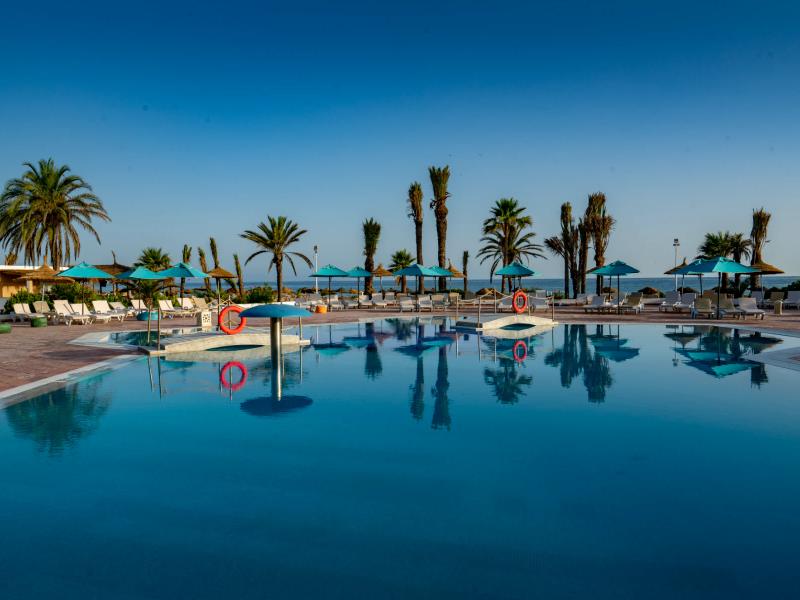 Schwimmbad Vincci Helya Beach 4* Monastir Schwimmbad Vincci Helya Beach 4* Monastir