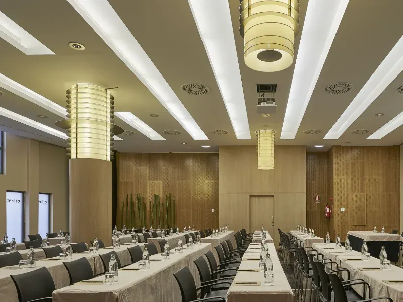 Meeting room Vincci Zaragoza Zentro 4* Meeting room Vincci Zaragoza Zentro 4*