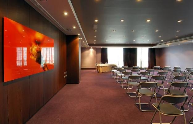 COLEGIATA + DOMINIO V. + VICTORIA Vincci Frontaura 4* Valladolid COLEGIATA + DOMINIO V. + VICTORIA Vincci Frontaura 4* Valladolid