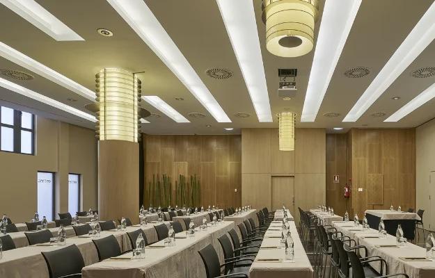 123 Salon Vincci Zaragoza Zentro 4* 123 Salon Vincci Zaragoza Zentro 4*