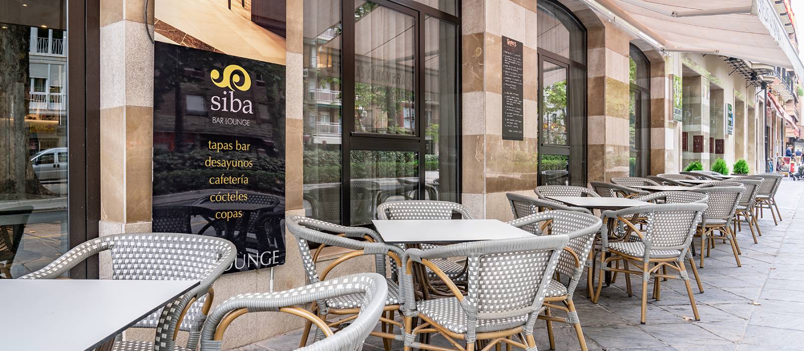 Terraza Cafetería Hotel Granada Albayzín - Restaurante Gran Patio la Acequia