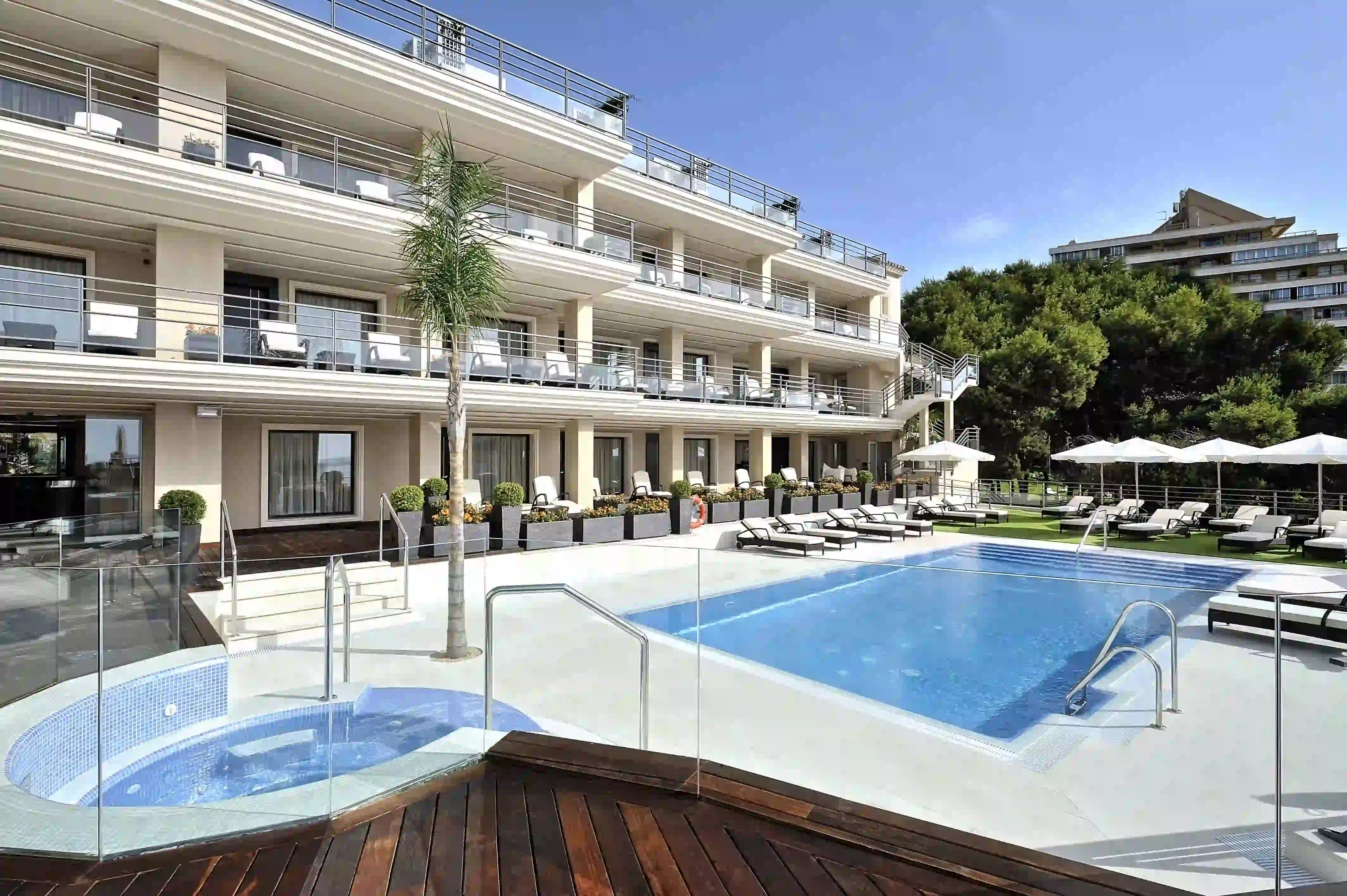 Piscina del Hotel Vincci Selección Aleysa 5*
