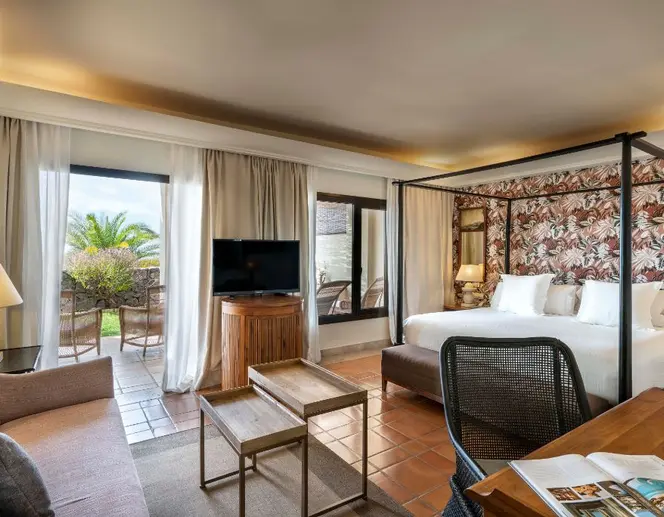 Habitación de hotel para el carnaval de Tenerife 2025