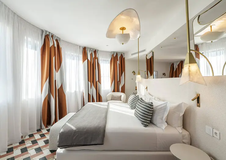 Suite Vincci Capitol 4*