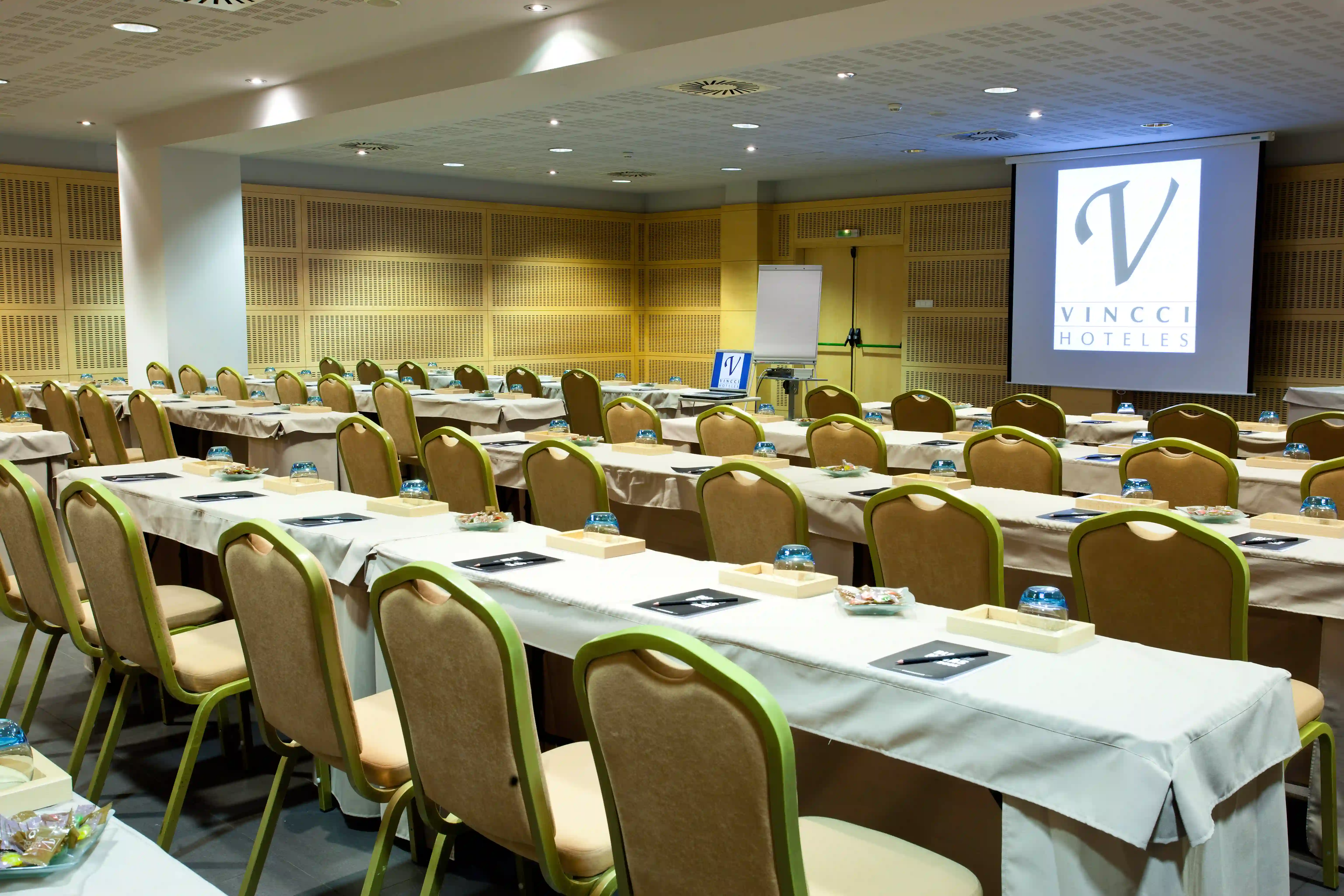 Meeting Room - Vincci Marítimo 4*