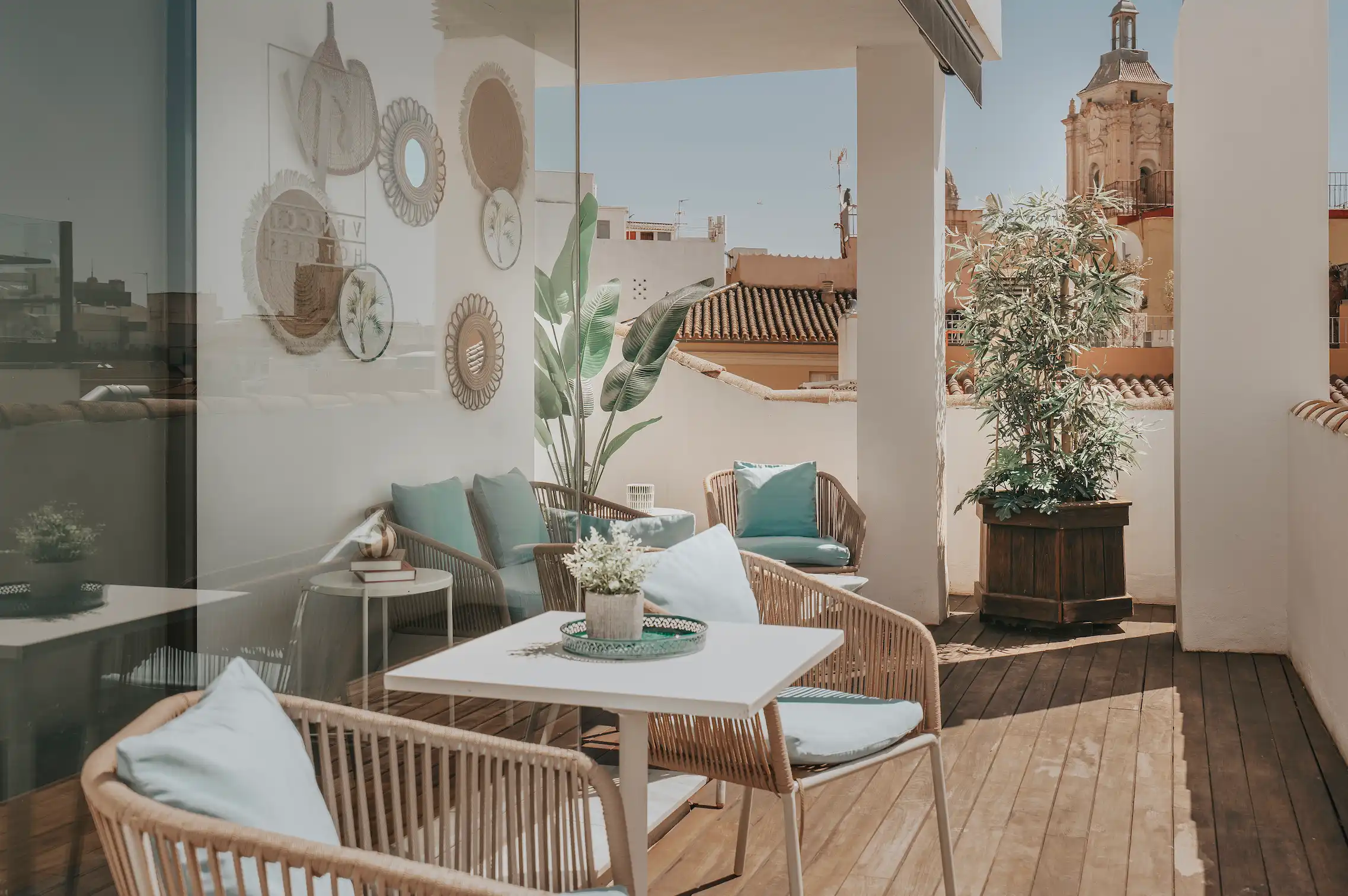 Habitación con terraza del Hotel Vincci Selección Posada del Patio 5*