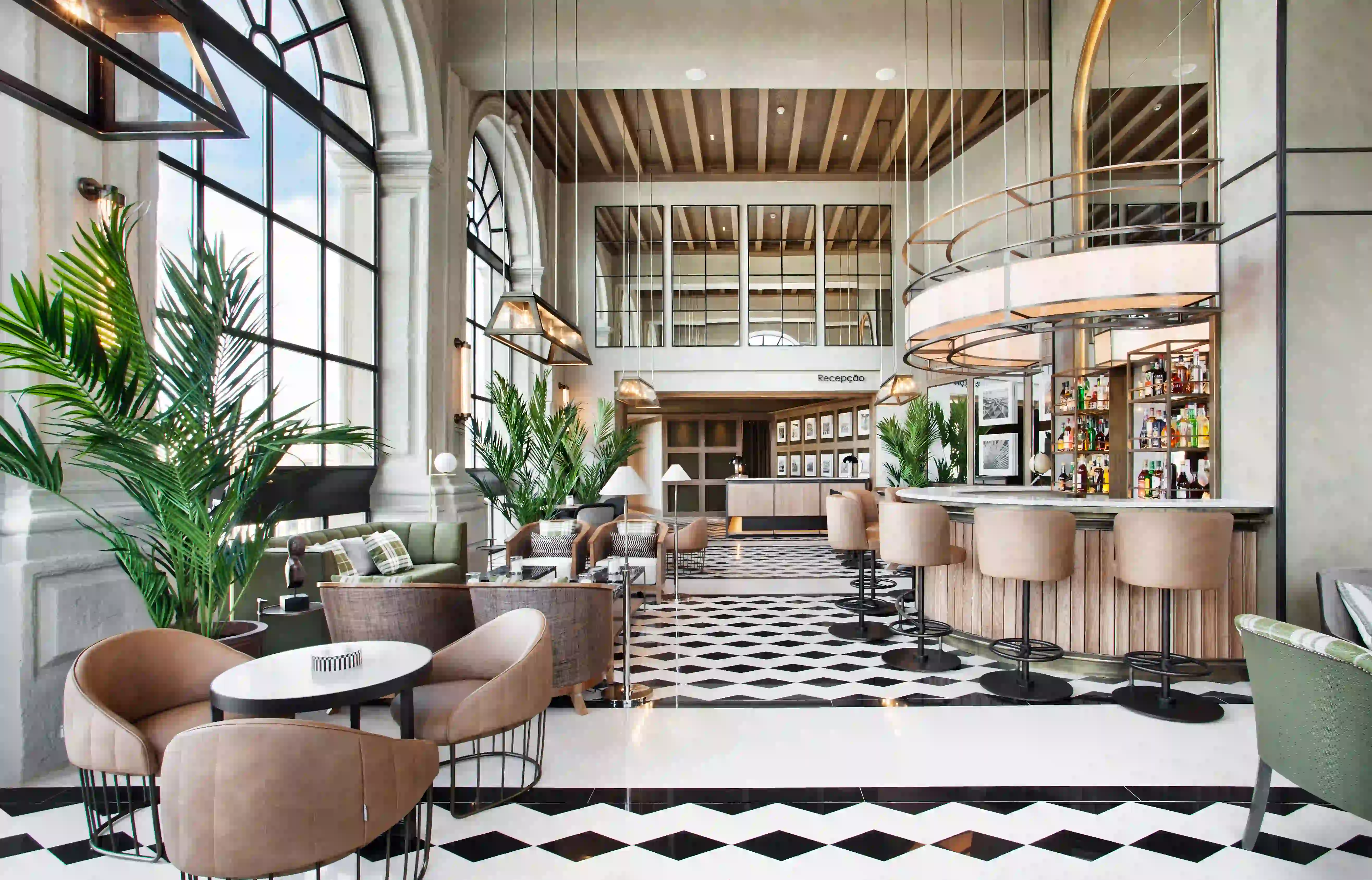 Lobby del Hotel Vincci Ponte de Ferro 4*