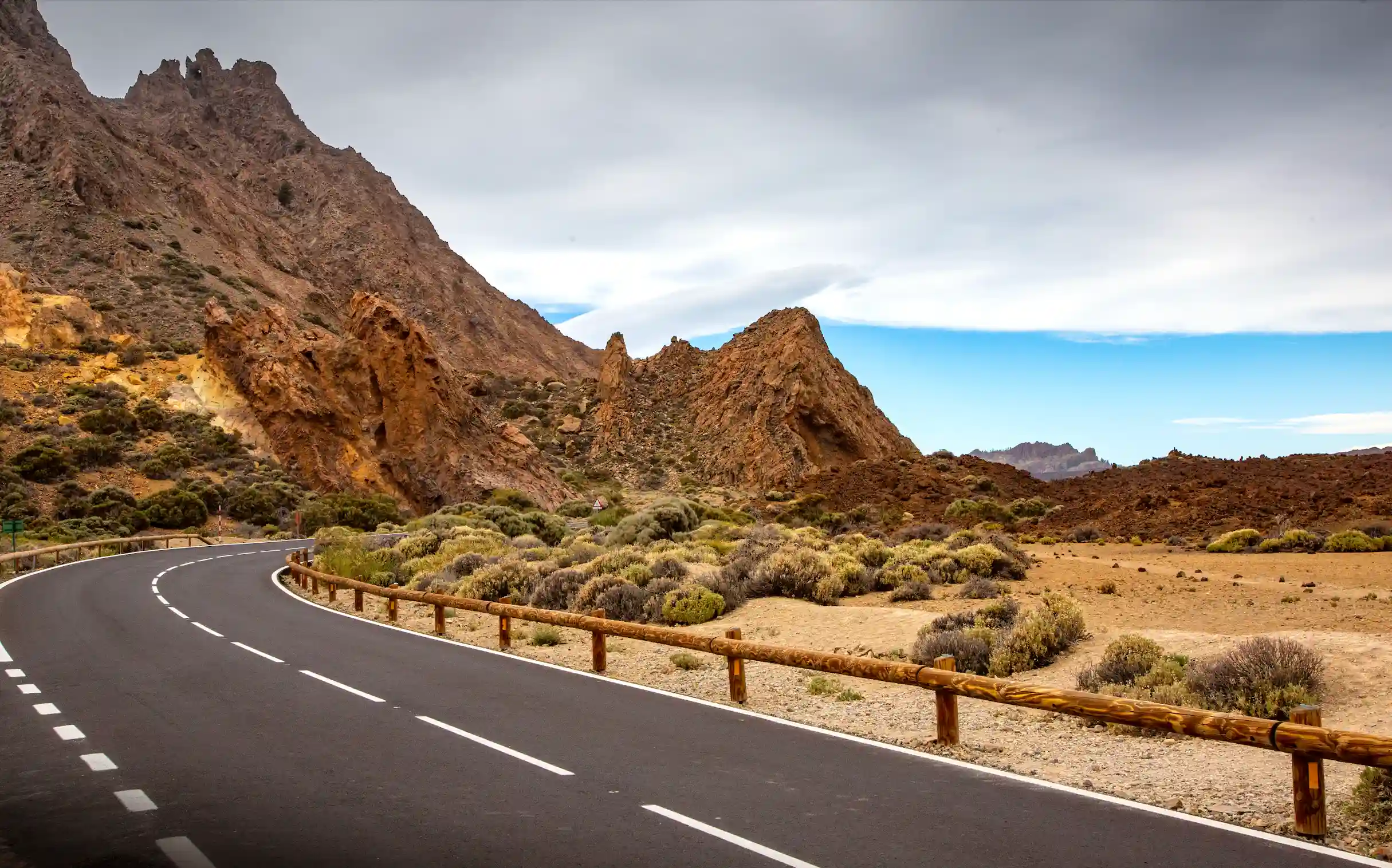 Vía al volcán Teide en Tenerife