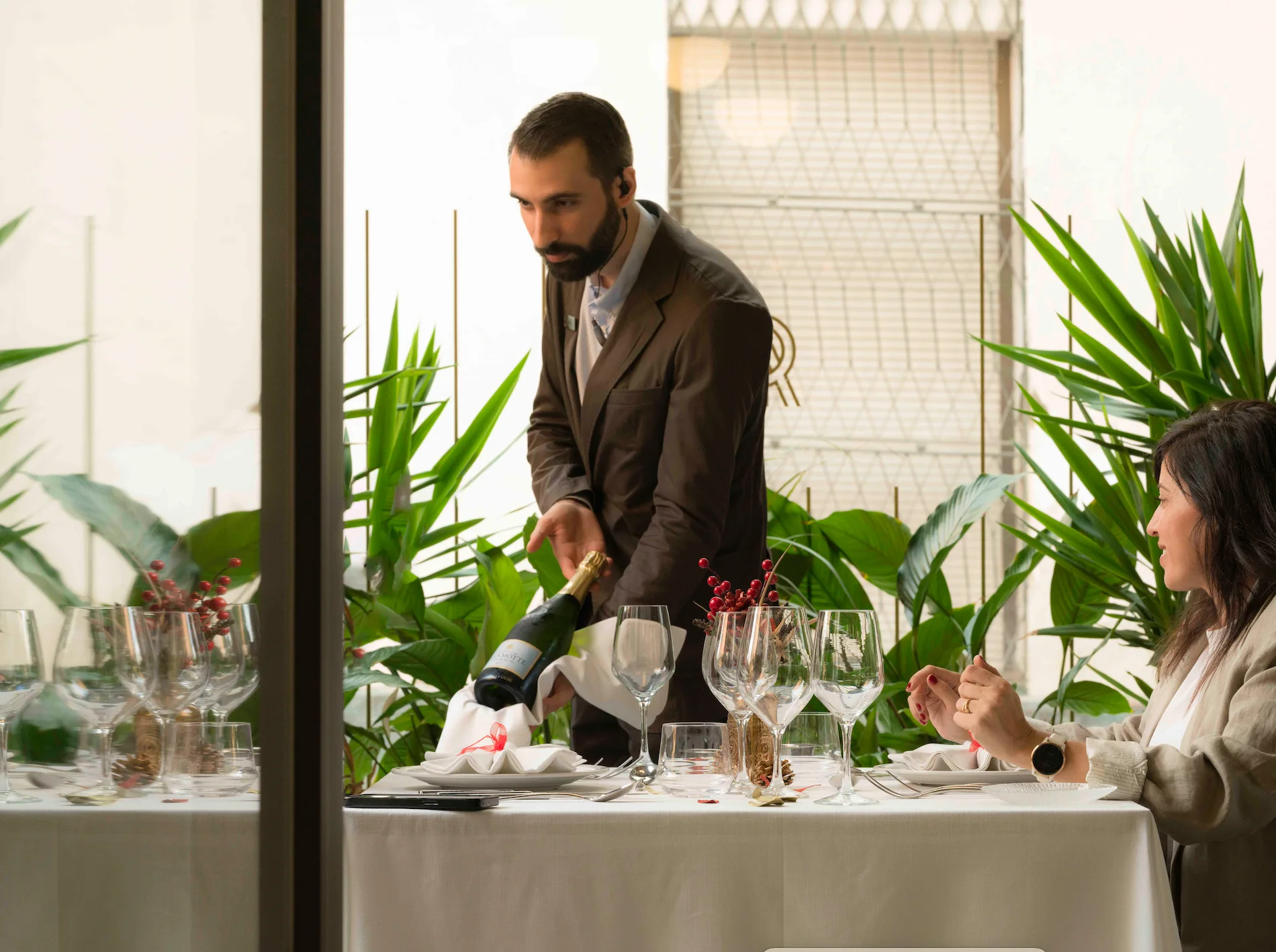 Experiencia gastronómica en el restaurante Vincci Selección Unuk 5*GL