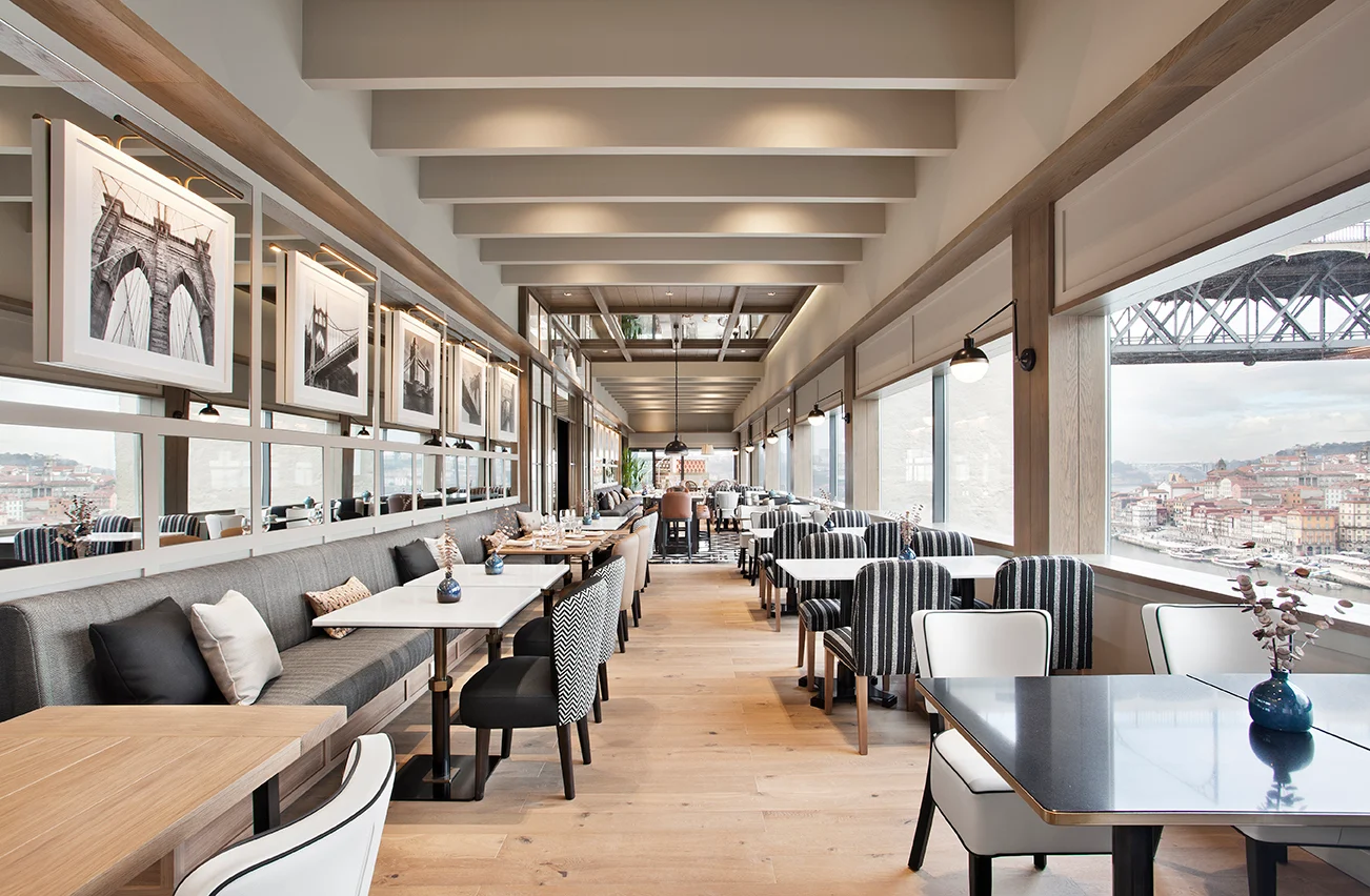 Restaurante Ponte de Ferro en Vincci Ponte de Ferro 4*