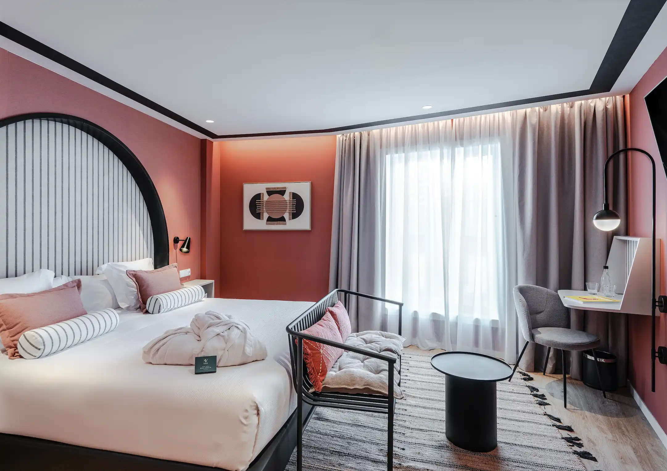Room at the Vincci Bonjardim 4* Hotel