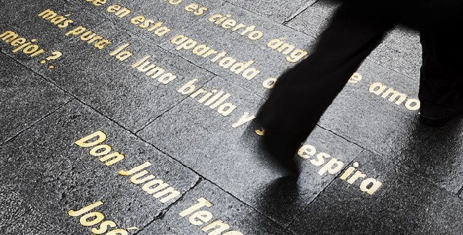 Calle Huertas with fragments of literary works