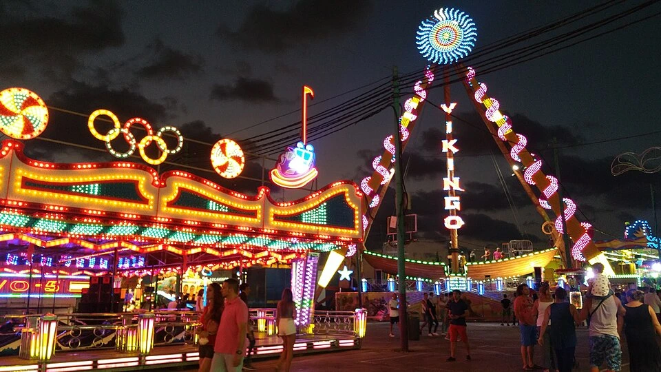 Feria de Málaga de noche
