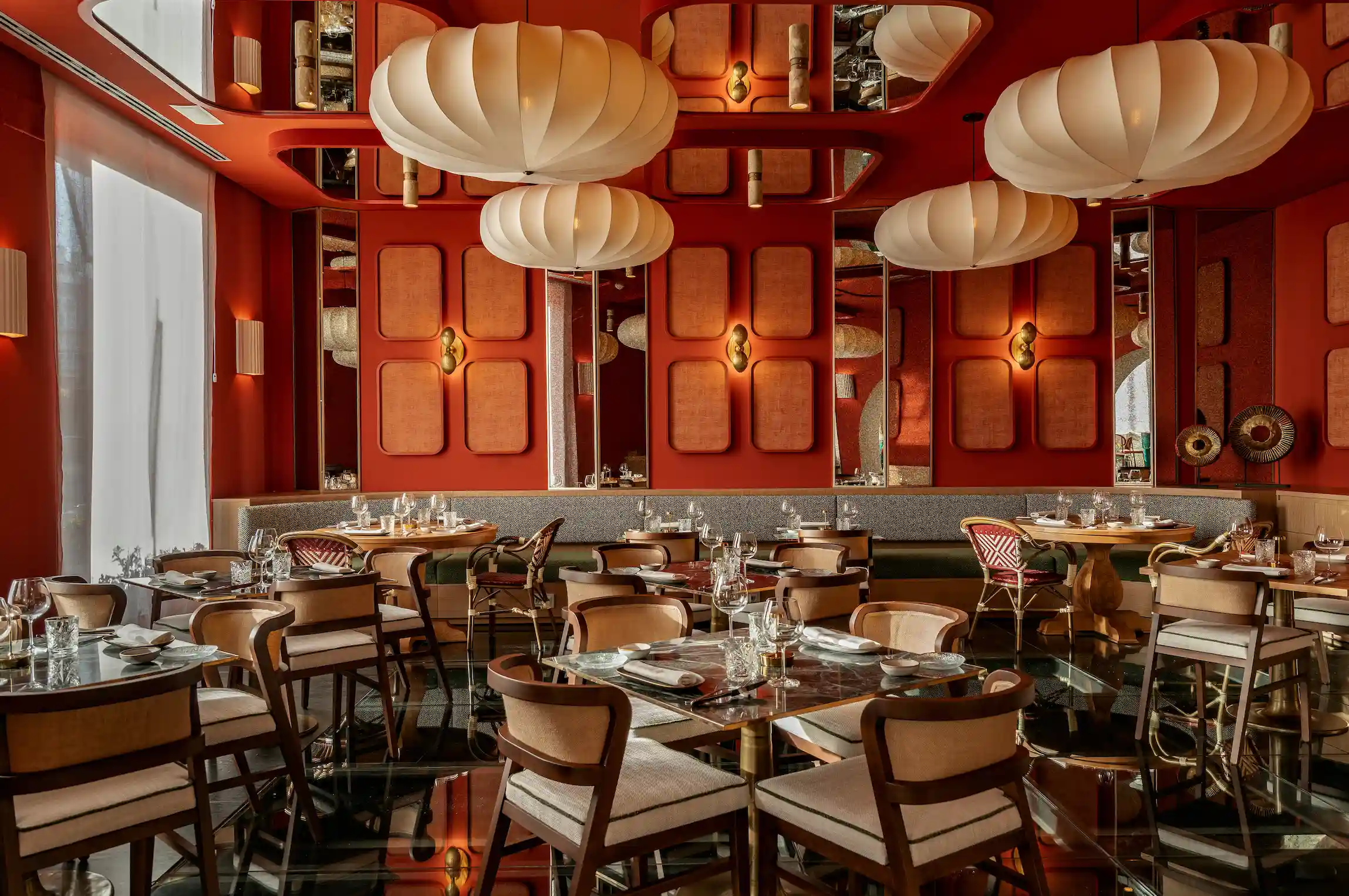 Restaurante Entremuros – Raíces de Málaga en el Hotel Vincci Selección Posada del Patio 5*