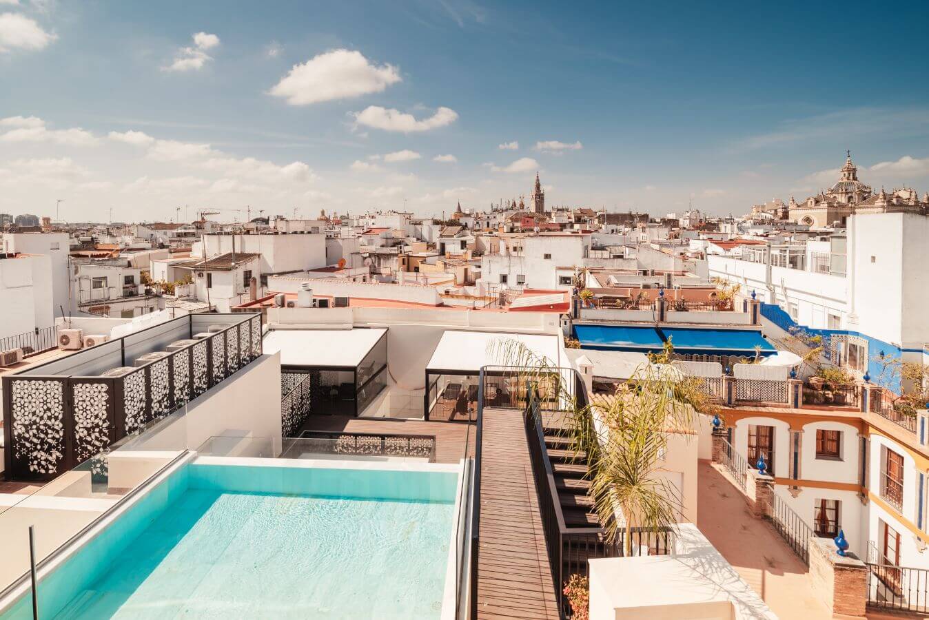 Roof Pool y vistas panorámicas de Sevilla. Vincci Selección