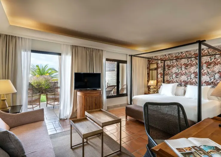 Villa Deluxe Room at Vincci La Plantación del Sur Hotel