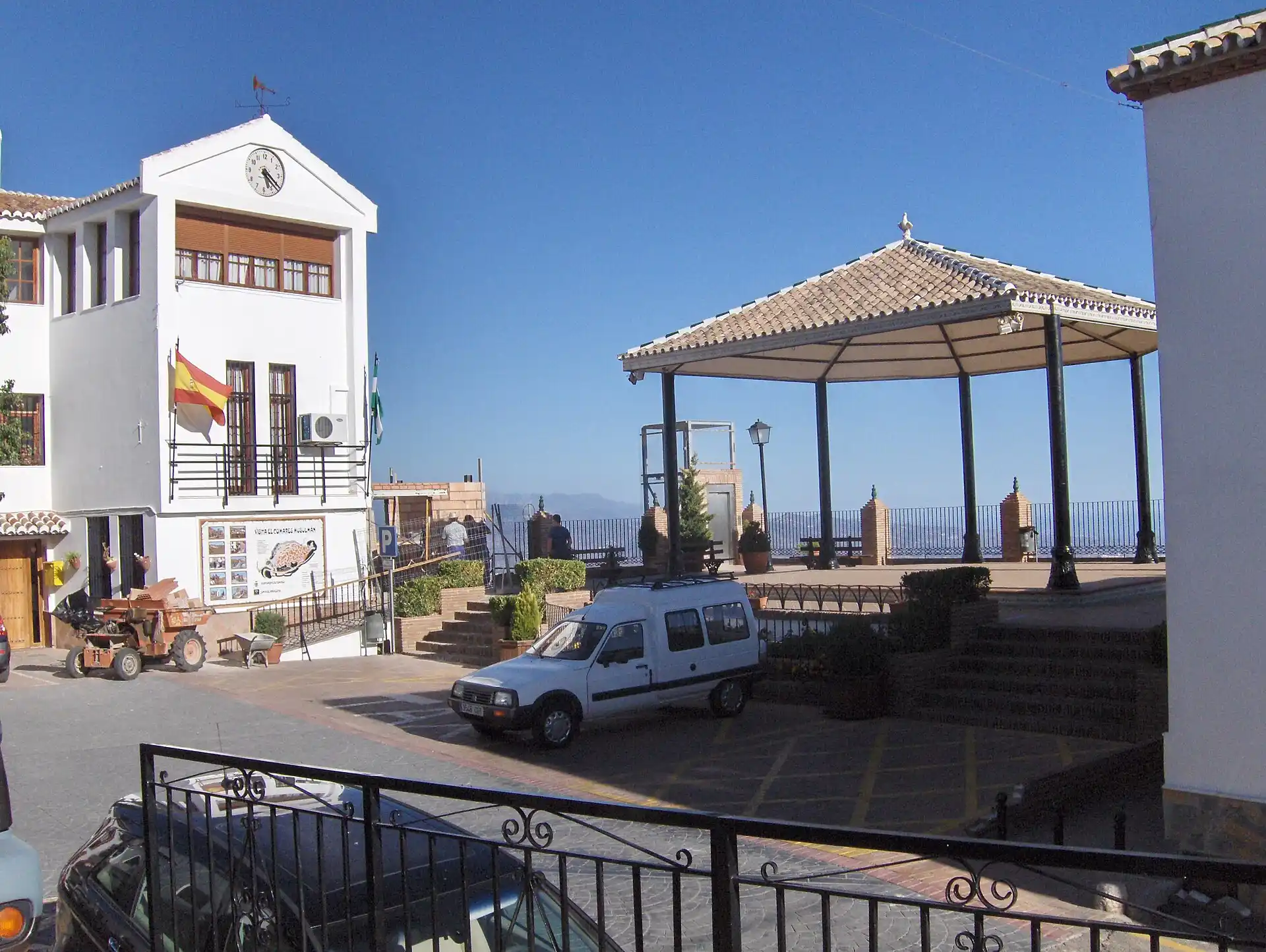 Comares