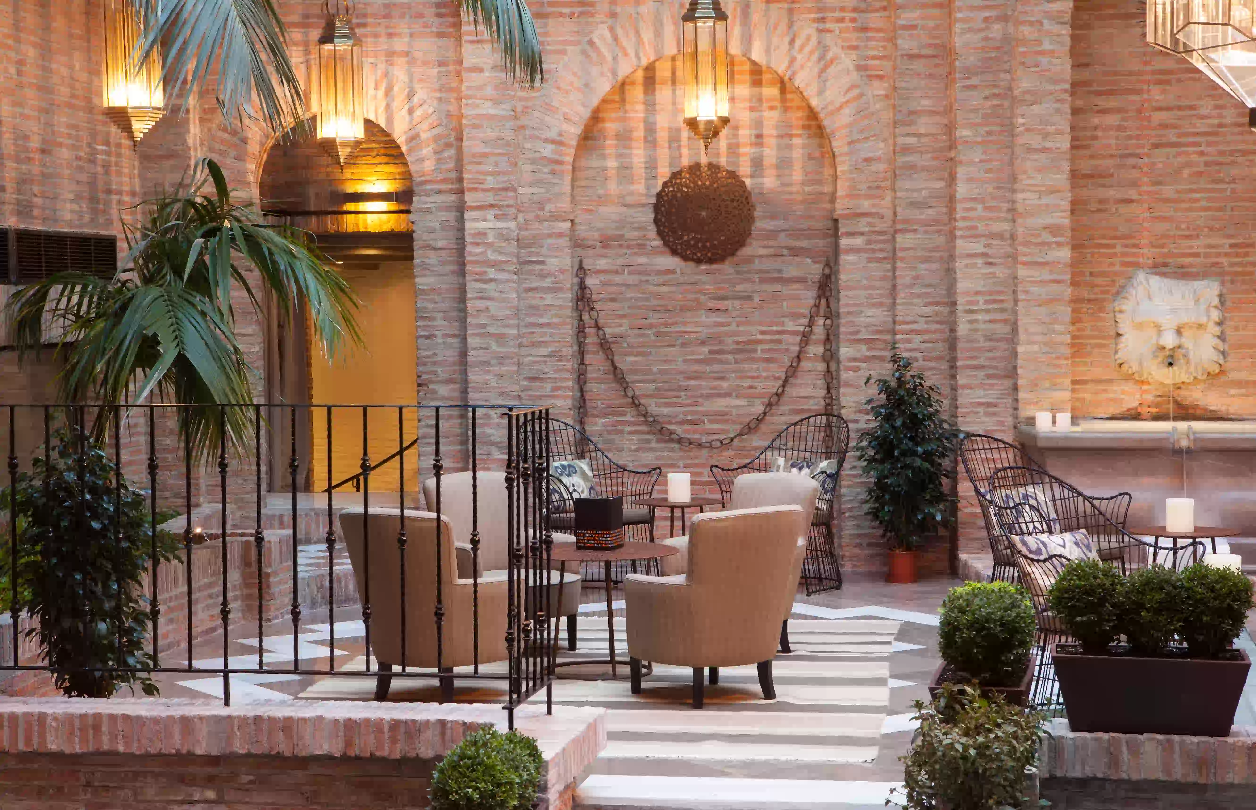Patio del Hotel Vincci Albayzín 4*