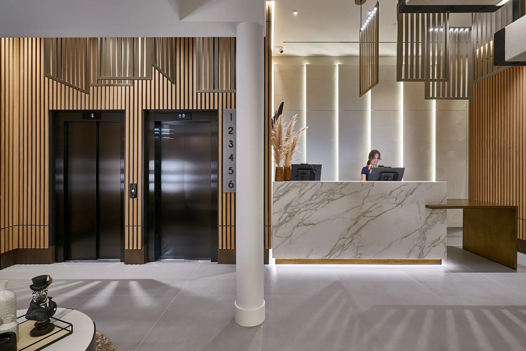Recepción del Hotel Vincci Larios Diez 4*
