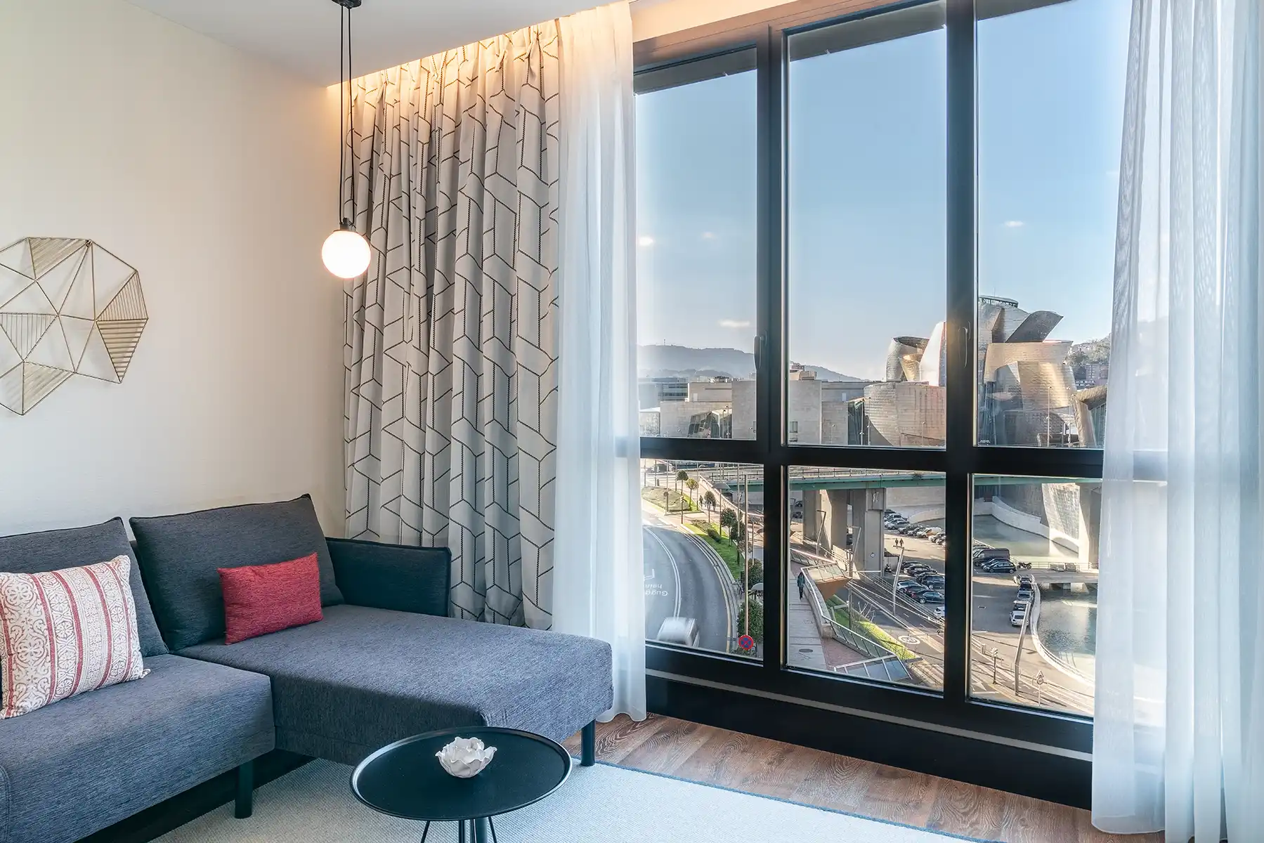 Habitación con vistas al Guggenheim - Hotel Vincci Consulado de Bilbao 4*