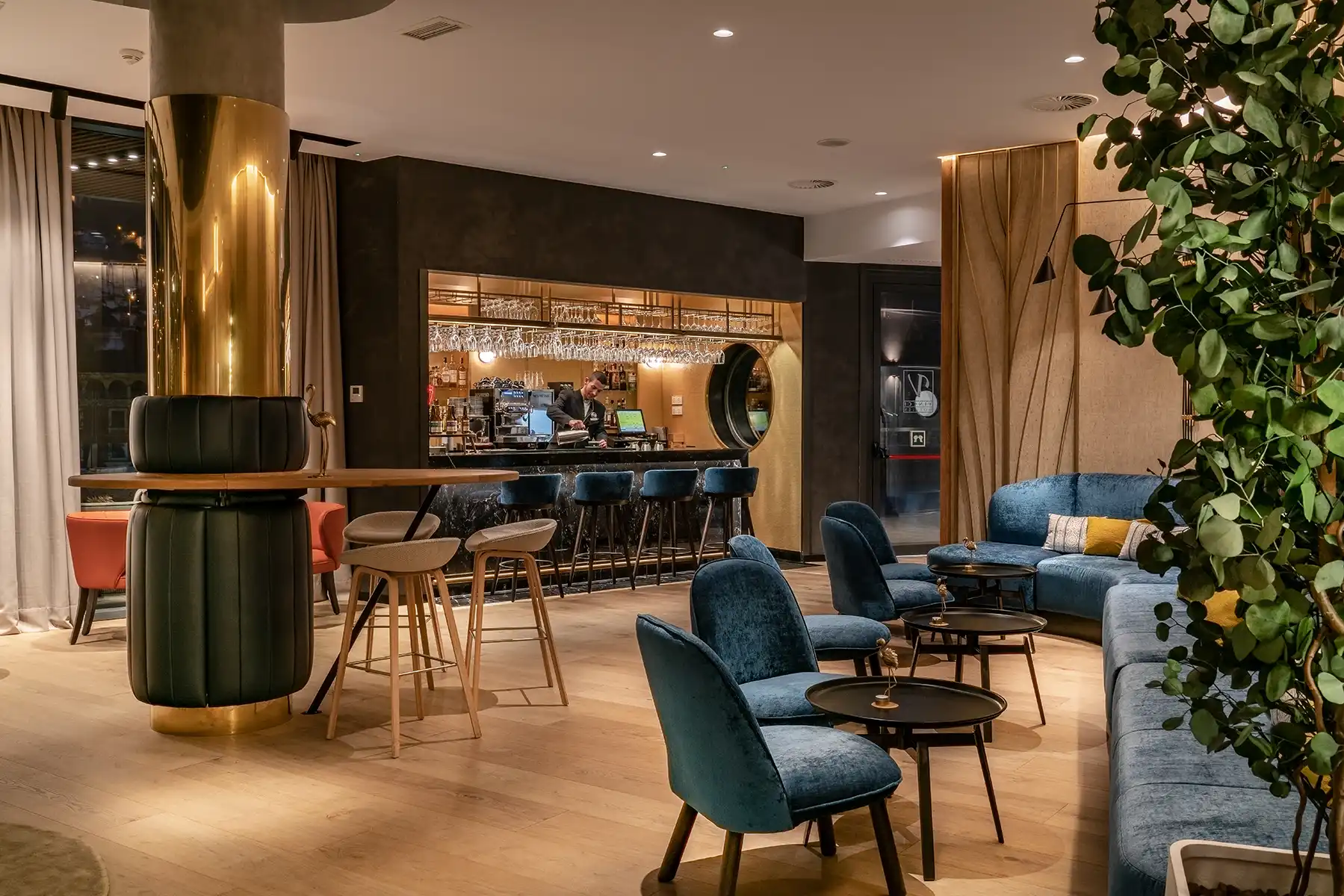 Bar del Hotel Vincci Consulado de Bilbao 4*