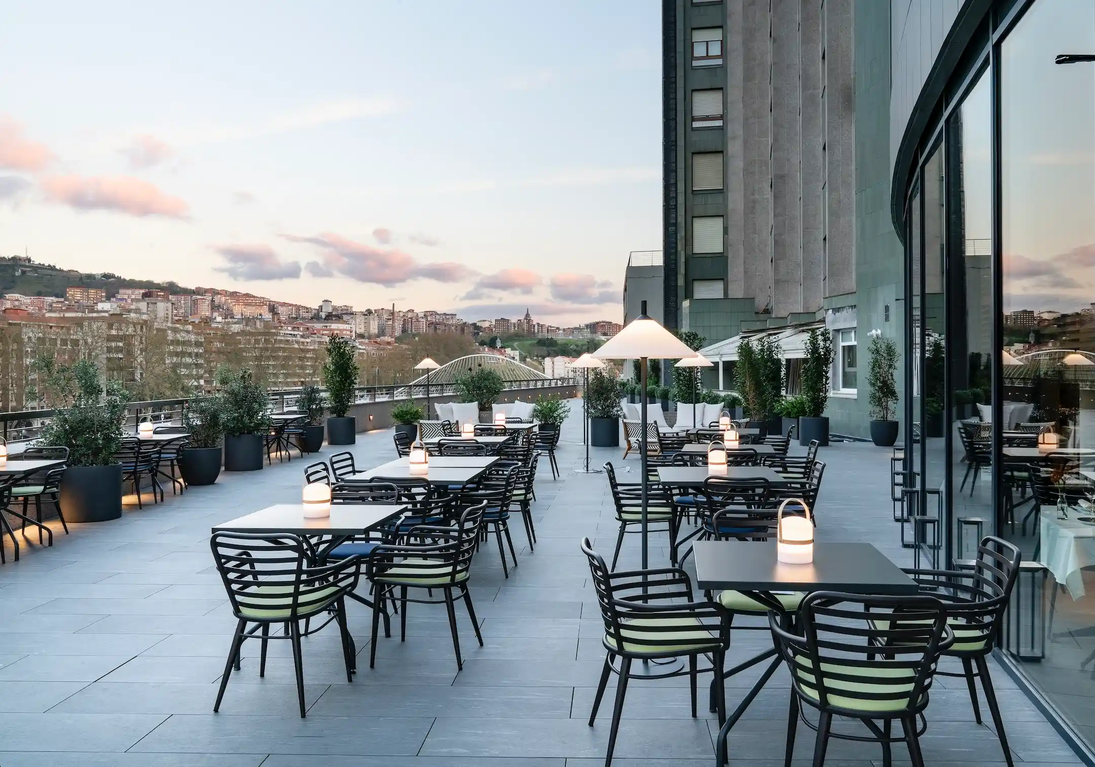 Terraza Kondutxo en el Hotel Vincci Consulado de Bilbao 4*