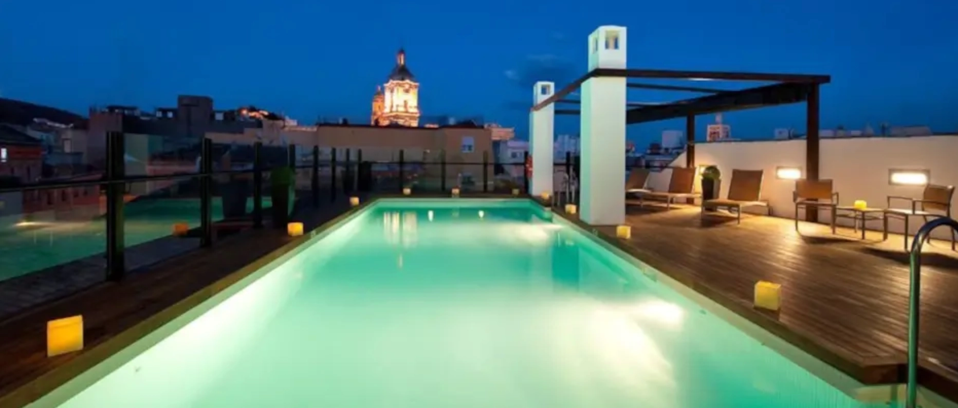 Piscina Vincci Selección Posada del Patio 5*