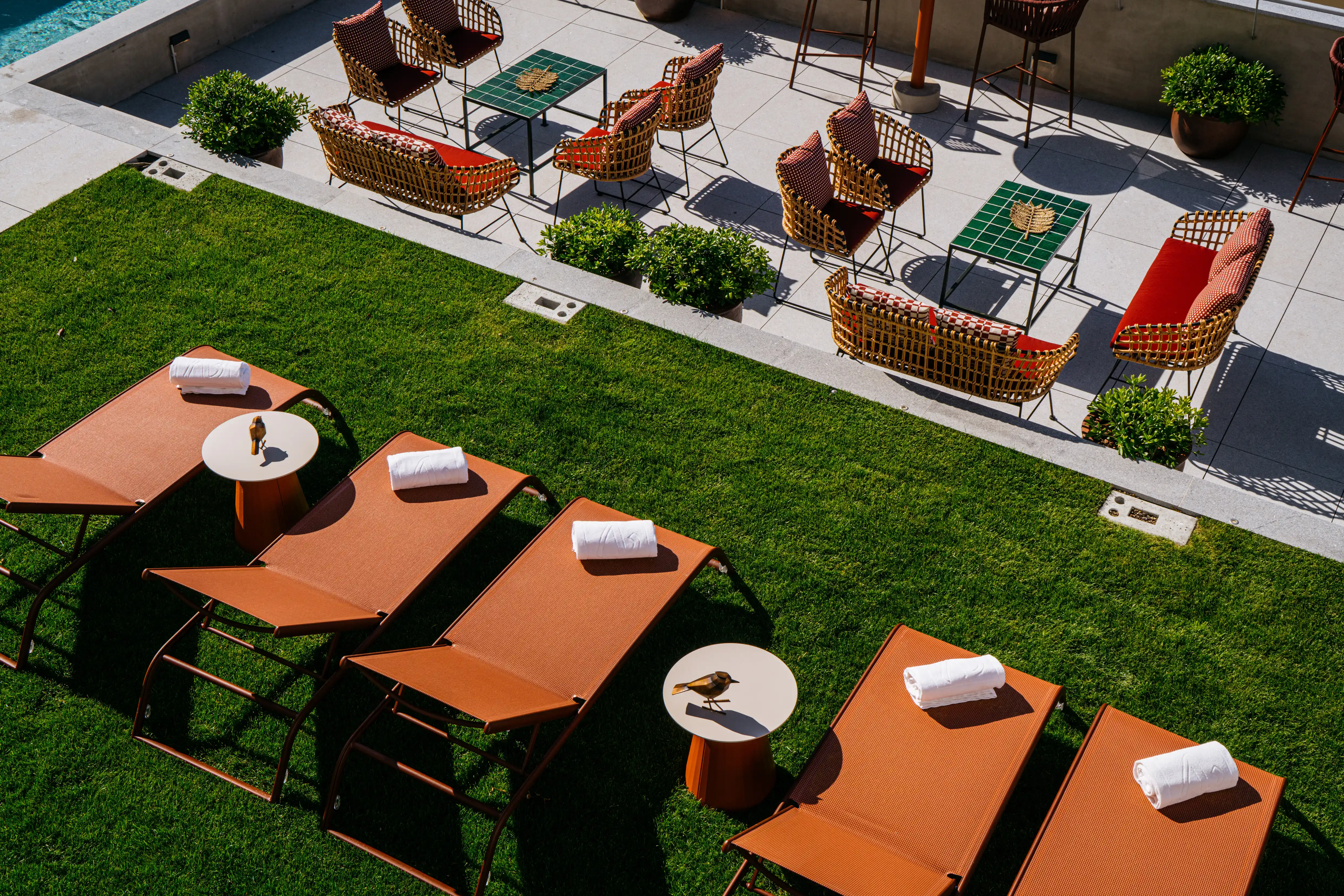 Terraza y piscina Vincci Ponte de Ferro Oporto