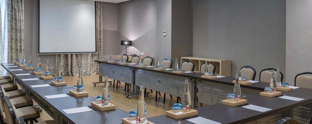 sala de reuniones para eventos en el hotel Vincci selección posada del patio en málaga