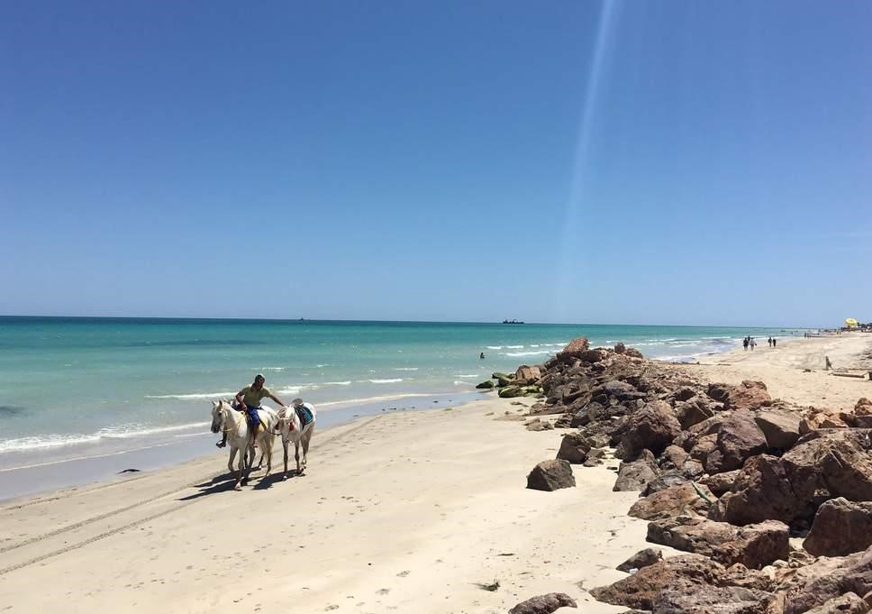 playa de djerba en túnez