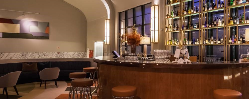 Barra del restaurante 33 Alameda