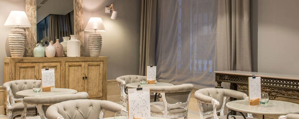 Lys Bar del Hotel Vincci Lys 4 estrellas de Valencia