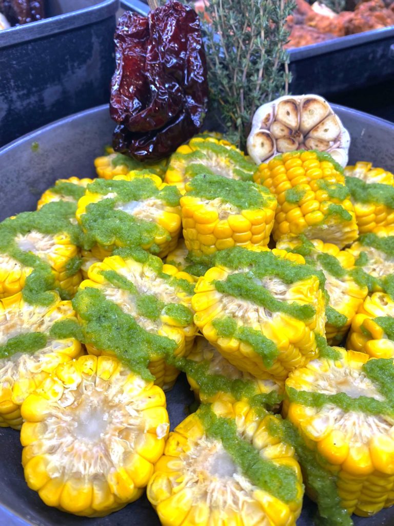 Maíz con mojo verde. Comida típica de Tenerife