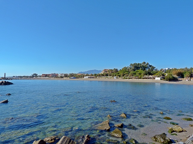 Playa de Puerto Banús, Marbella, Málaga. / Foto: marbella.costasur.com Playa de Puerto Banús, Marbella, Málaga. / Foto: marbella.costasur.com