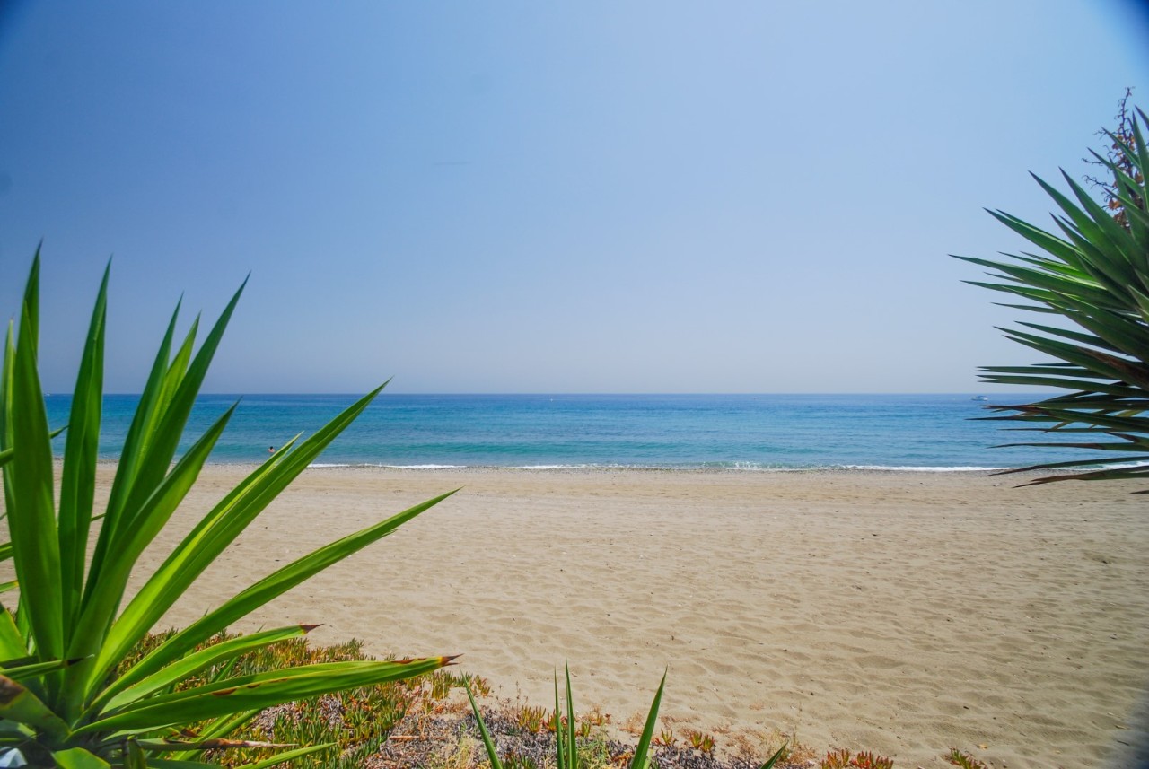 Playa de Guadalmina, Marbella, Málaga. / Foto: eralia.remax.es Playa de Guadalmina, Marbella, Málaga. / Foto: eralia.remax.es