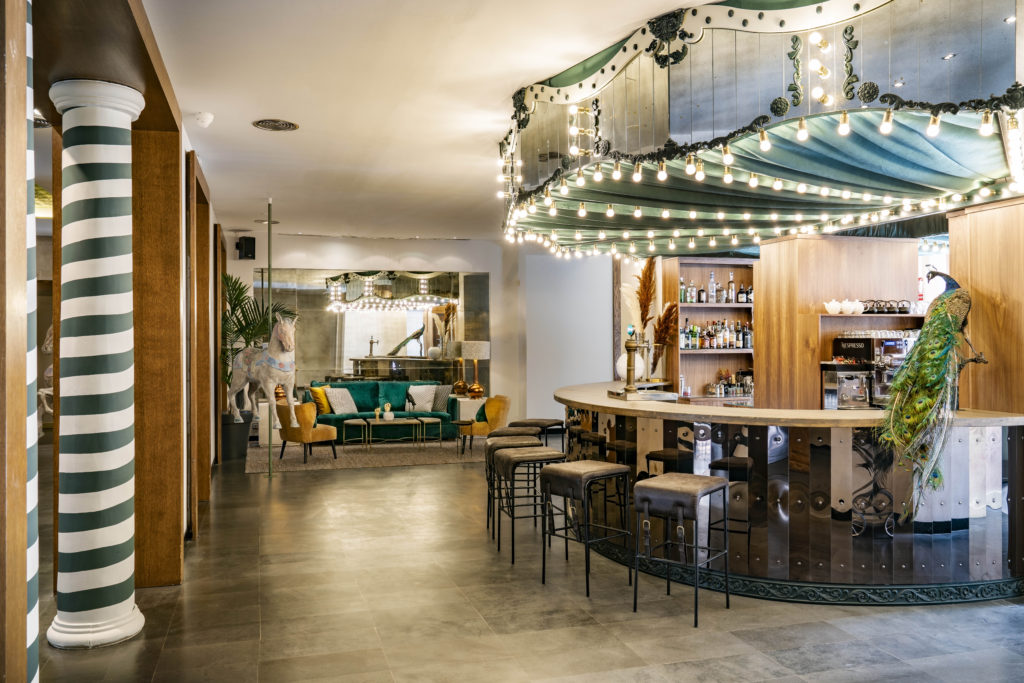 Entrada del hotel Vincci Soho 4* de Madrid