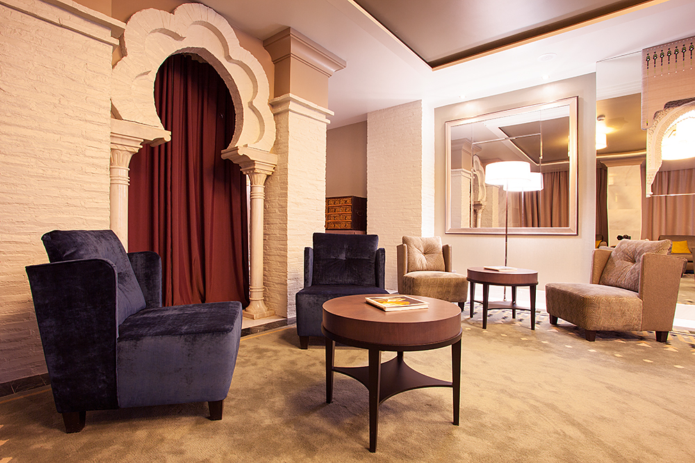 Salón interior en Vincci Albayzin 4*